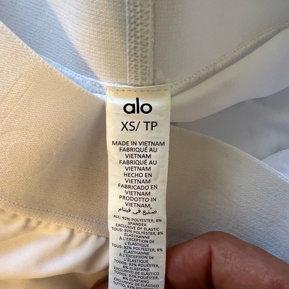ALO Yoga White Athletic Skort - Picture 2 of 2
